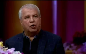 ویدئو | قیمت خط پروین ۷ میلیارد است/پروین: صدای هایده را دوست دارم