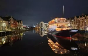 ۶ ترفند که با دوربین گوشی در شب عکس حرفه ای و ماندگار بگیریم