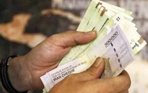 درخواست کارگران آبفای شیراز برای پرداخت عیدی و  معوقات مزدی قبل از پایان سال