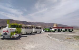 آغاز بکار قطار در پهنه جهانی پاسارگاد برای آسانکرد رفت و آمد رهسپاران نوروزی