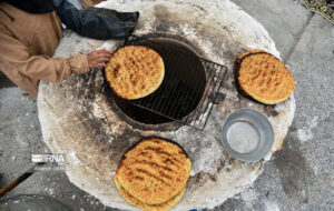 « گِرده » نان محلی استان بوشهر که از خوردنش سیر نمی شوید