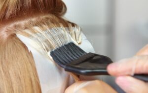 نکات کلیدی که قبل از رنگ کردن مو باید بدانید