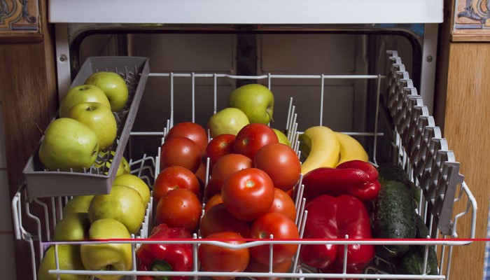 Which fruits and vegetables should not be washed in the dishwasher