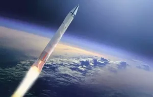 ایران باید سلاح اتمی داشته باشد