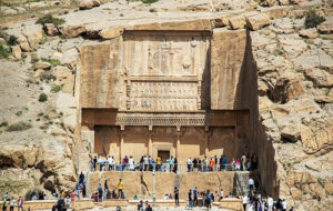 ۵۰۰ گونه قارچ خطرناک روی تخت جمشید ،پاسارگاد و بیستون