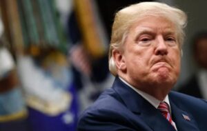 باگشت دونالد ترامپ به کاخ سفید با شمشیری در دست