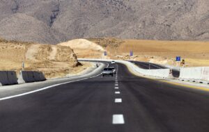 آزادراه شیراز – اصفهان بزودی به محور تنگ خیاره – لپویی وصل می شود