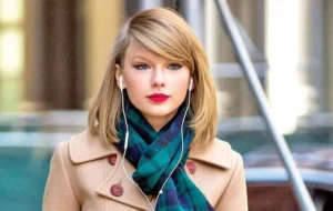 خواننده زن مشهور و چشم گربه ای میلیاردر شد