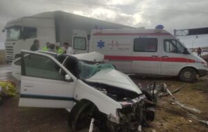 سقوط همزمان و مرگبار ۳ خودرو شوتی به دره در جاده یاسوج ـ اصفهان(+ویدئو)