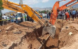 مرگ تلخ ۲ کارگر شهرداری شیراز طی حادثه در عملیات لوله‌گذاری+جزئیات