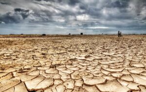 بر اساس آمار هواشناسی کم بارش ترین و پر باران ترین مناطق استان ها کدامند؟