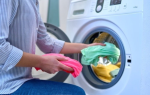 استفاده از فلفل سیاه برای شستشوی لباس را حتما امتحان کنید