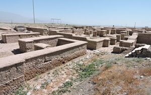 تمدن پیدا شده در جیرفت همان سرزمین ثروتمند و باستانی آراتا است؟