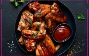 طرز تهیه یک غذای متفاوت با بال مرغ و نوشابه(+ویدئو)