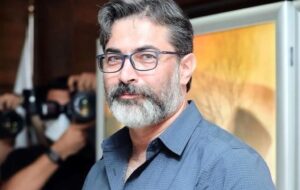 اتهام‌زنی بازیگر زن تئاتر مبنی بر ۱۸ سال رابطه پنهانی با پارسا پیروزفر