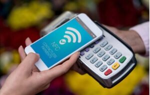 امکان استفاده از موبایل بجای کارت برای پرداخت پول و خرید کالا برای ایرانی ها