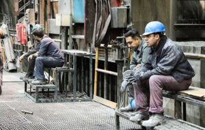 چرا قراردادهای اجاره مسکن یکساله است اما قراردادهای کاری کارگران ماهانه؟