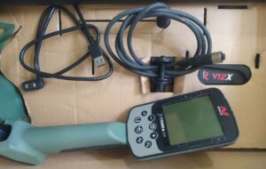 کشف هفت‌ دستگاه فلزیاب از منزل یک مرد شیرازی که دستگیر شد