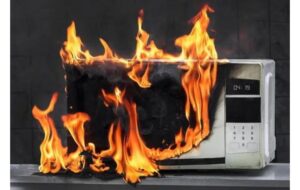 هنگام آتش سوزی وسایل برقی باید چکار کرد؟