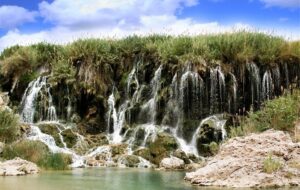 آب این آبشار در ایران ۲ طعم مختلف دارد !