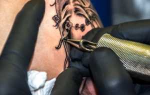 تاتو کردن باعث سرطان است: نتایج یک مطالعه جدید در مجله eClinical Medicine