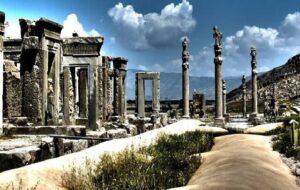 مرودشت دارنده بالاترین نرخ فرونشست در فارس/ چه بر سر تخت جمشید و نقش رستم می آید؟