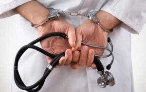 دکتر قلابی افغانی نداشتیم که این یکی رسوا شد