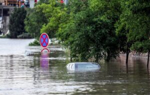 سیل مشهد نتیجه سالها کوه‌خواری بود /شهرداران سابق کجا هستند؟