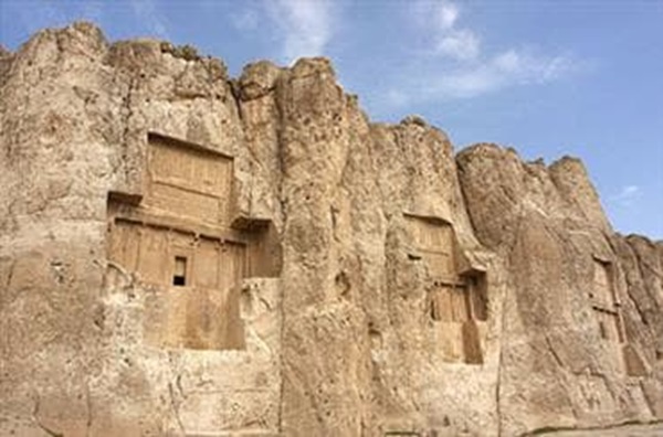 نقش رستم