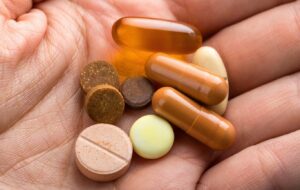 ۵ قرص و دارویی که مصرف آنها افزایش وزن را به همراه می آورد