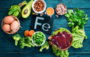 برای درمان کم خونی چه مواد غذایی بخوریم؟