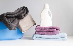 شیوه صحیح شستن انواع پتو با ماشین لباسشویی و دست