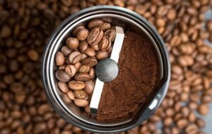 ۶ تا از بهترین روش‌ های تشخیص قهوه اصل از تقلبی