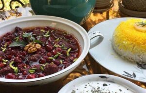 دستورپخت خورشت آلبالو با گوشت قلقلی،یک غذای تابستانی فوق العاده خوشمزه و متفاوت