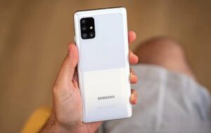 ۳ گوشی پرطرفدار گلگسی سامسونگ دیگر آپدیت نمی‌شوند