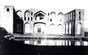 عکس‌های دیده نشده شهر اصفهان  در ۱۲۴ سال قبل