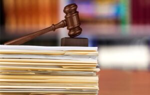 شناسایی اعضای باند حرفه ای مختومه کردن پرونده‌ ها /پای کارکنان دادگستری در میان است