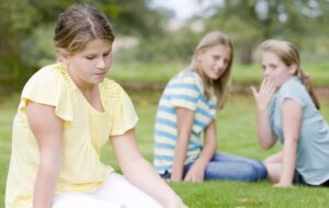 علت افزایش بلوغ زودرس دختران در دهه اول زندگی‌ چیست؟