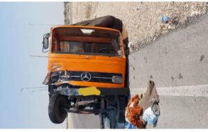 کشته و زخمی شدن ۵ عضو یک خانواده در شهرستان مهر به دلیل حادثه رانندگی+تصاویر