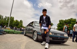 اگر مامور پلیس در خیابان خودرو اسپرت ببیند باهاش چکار می کند؟