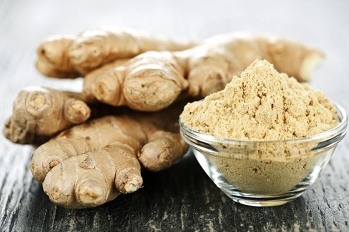 زنجبیل شامل مجموعه ای متنوع از ویتامین ها و مواد معدنی مهم است. علاوه بر این، زنجبیل حاوی gingerol، ترکیبی با ویژگی‌ های آنتی ‌اکسیدان قوی و ضد التهابی قوی است.