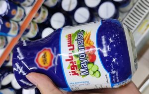 دستور استاندارد برای جمع آوری سس مایونز این شرکت تولیدی به دلیل وجود حشره