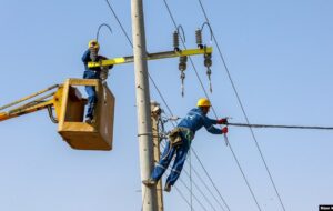 قطع برق ۷۴ اداره دولتی به دلیل مصرف بالا و بی توجهی به اخطارها در شیراز