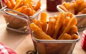 طرزتهیه سیب زمینی کریسپی با مرغ خوشمزه و فوری