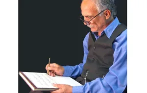 قیافه دیدنی استاندار فارس وقتی نقاشی شد