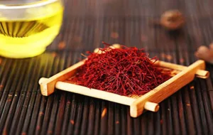 ۶ روش خشک کردن زعفران در خانه به راحتی