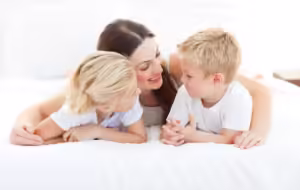 تا کجا می‌توان با کودکان و نوجوانان شوخی کرد؟