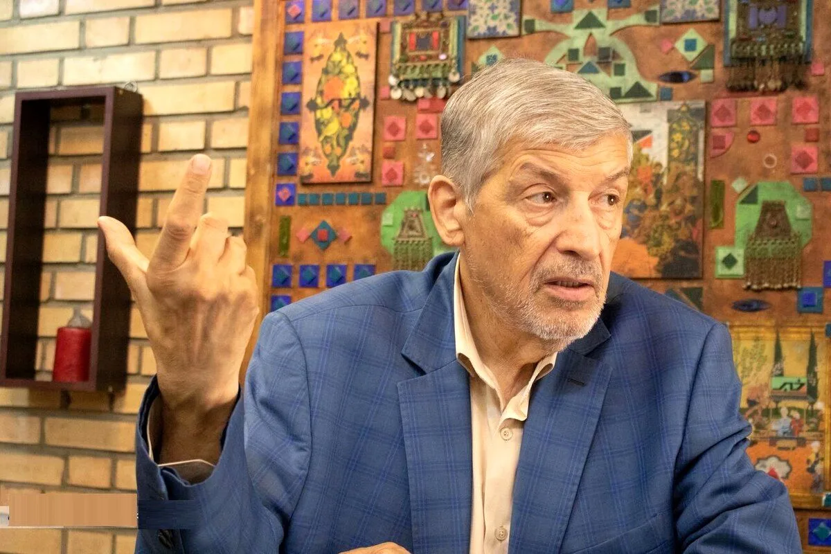 فعال سیاسی گفت jpg