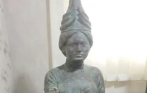 مجسمه عتیقه ۲۰۰۰ ساله زن ایرانی کشف شد+عکس