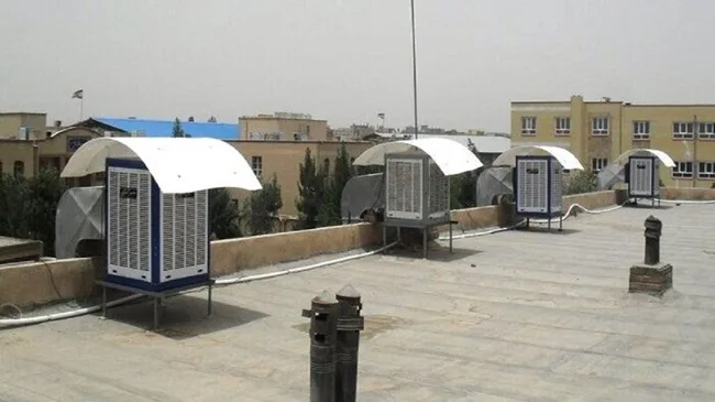 نصب سایبان برای هر دو نوع کولر آبی و گازی، بسیار مؤثر بوده و به طور میانگین سبب کاهش حدود ۳۰ درصد در مصرف برق خواهد شد.